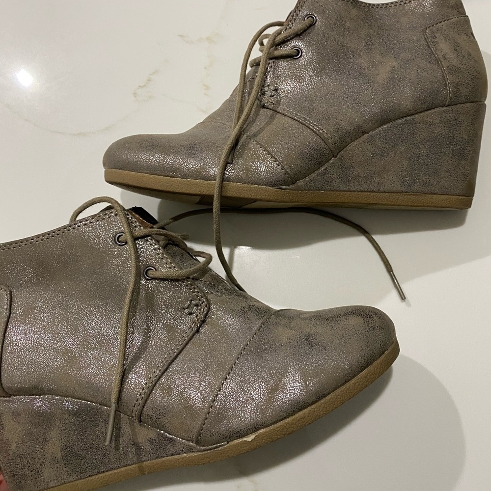 Pewter toms wedges